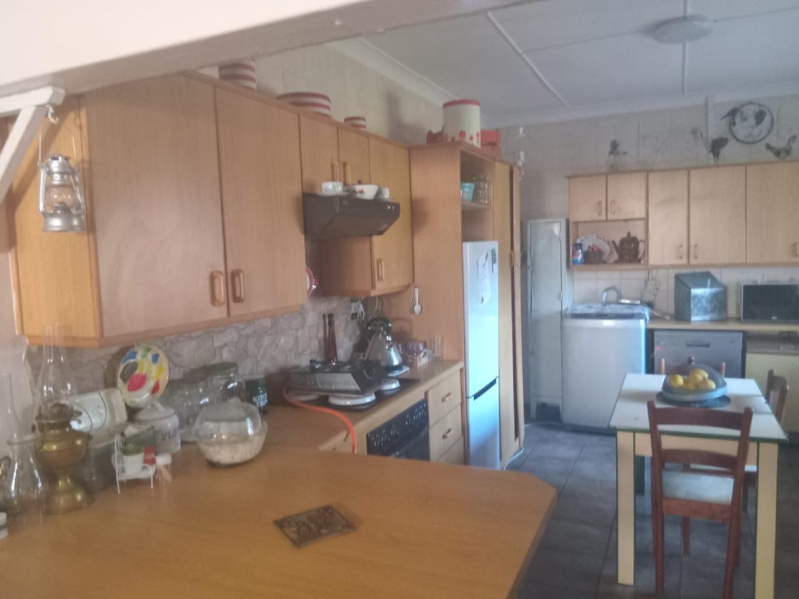 3 Bedroom Property for Sale in Heuwelsig Northern Cape